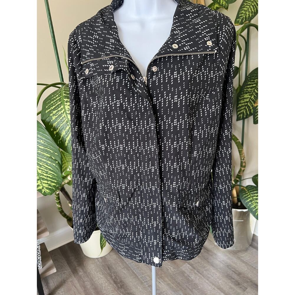LAURA ASHLEY Black & White Front Pockets Light Front Zip Medium Jacket #549